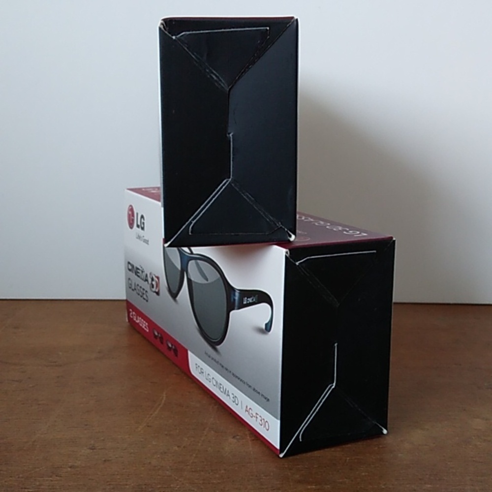LG 3D GLASSES AG-F310 (2 PAIR) - Picture 4 of 6